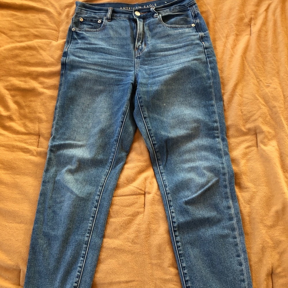 American eagle mom jeans